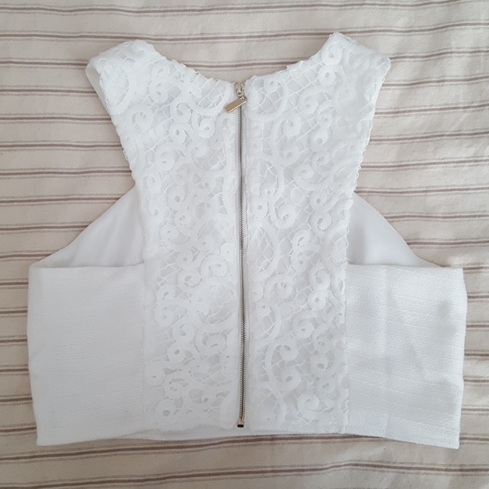 De Philo white crochet detail crop w/ zipper